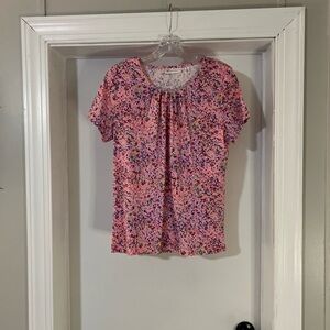 RAFAELLA~PM PINK MILTI PRINT TOP-SHORT SLEEVE TOP.  EUC